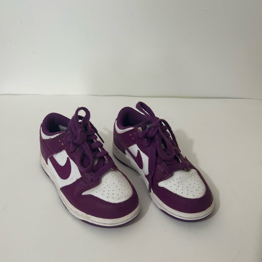 Nike Kids Purple and White Low-Top Sneakers Size 10.5C